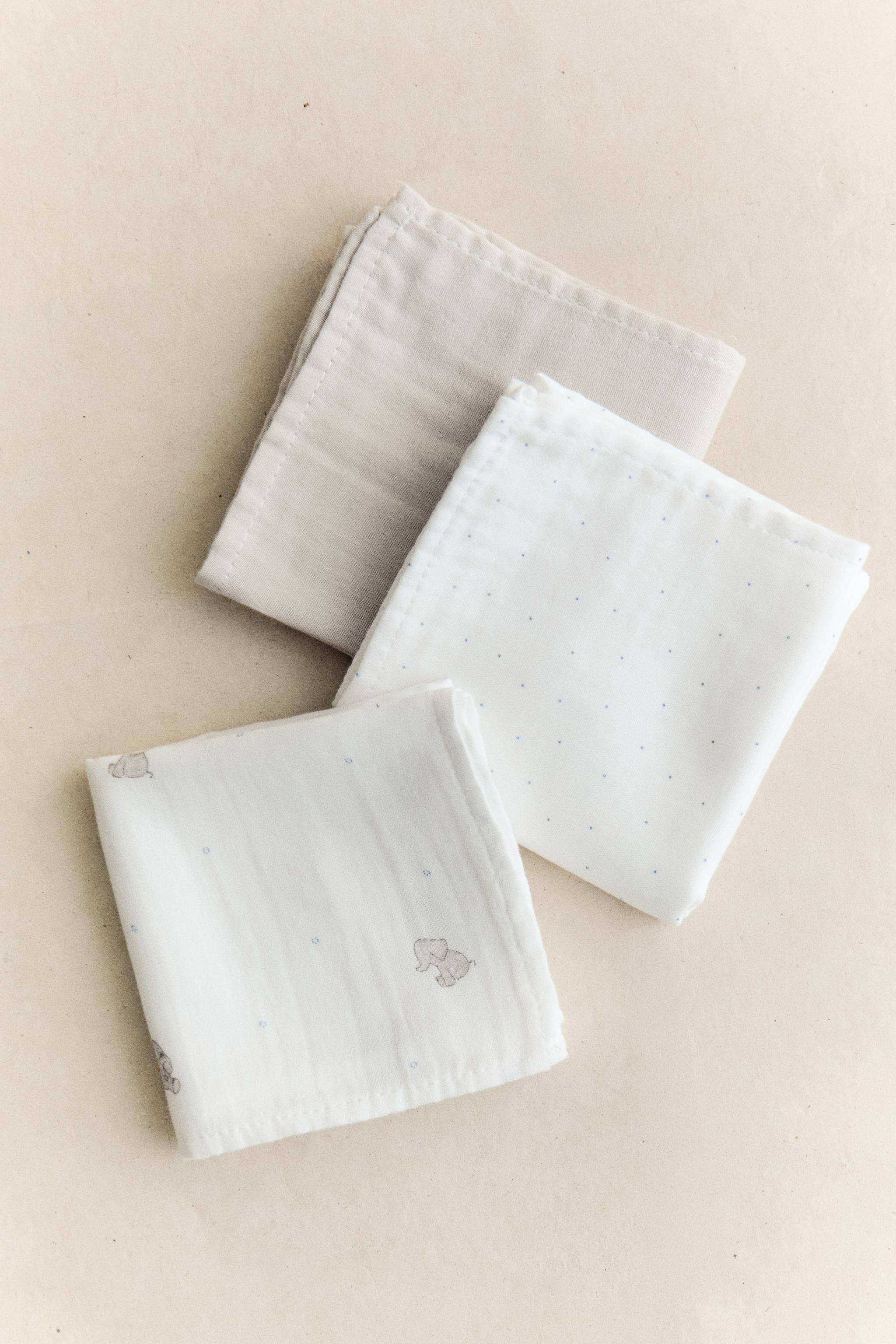 LOT DE 3 LANGES POUR BÉBÉ ÉLÉPHANTS